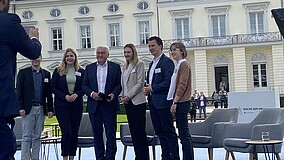 Bundespräsident Steinmeier nach dem Gespräch mit jungen Menschen