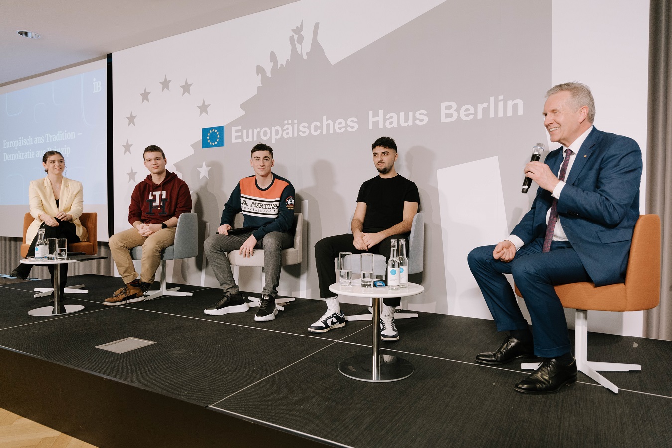 Diskussion mit Christian Wulff und den Schülern*Schülerinnen der CSS
