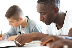 Jugendliche bei der Weiterbildung