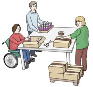 Zeichnung: 3 Personen arbeiten an einem Tisch. Sie packen gemeinsam Pakete ein. Eine Frau sitzt in einem Rollstuhl.