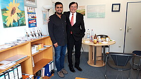 Adil Demirci (links) und Thiemo Fojkar, Vorstandsvorsitzender des Internationalen Bundes (IB)